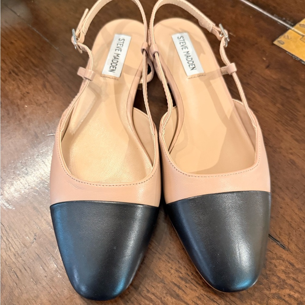 Steve Madden Black and Tan Slingback Flats